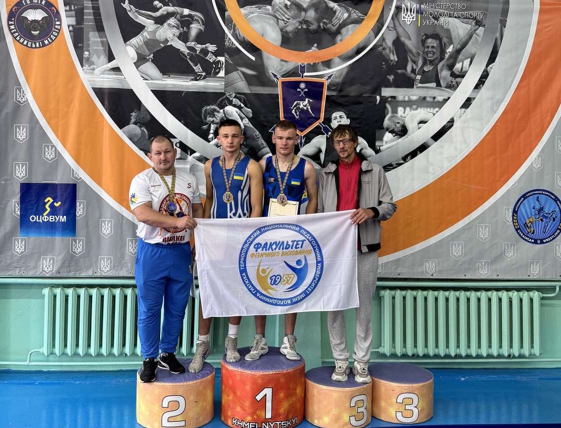 Студенти ТНПУ зі своїми наставниками